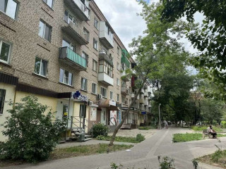 Фотография Продажа магазина, 47 м² , проспект Строителей 16  №2